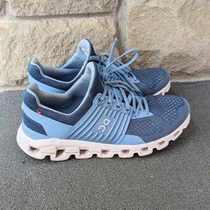 On Running Cloudswift Running Shoe women's size 10 in blue